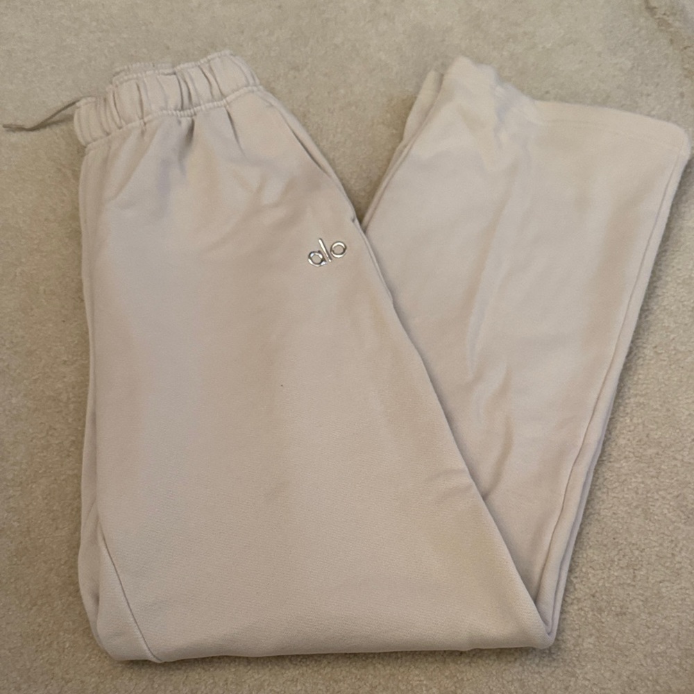 ALO Yoga Light Beige Joggers